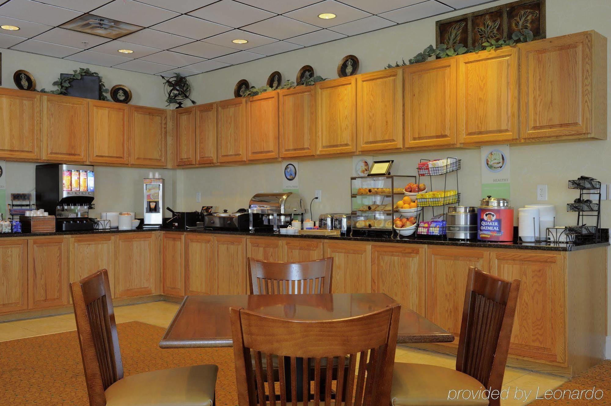 Spark By Hilton Orangeburg Restaurant foto